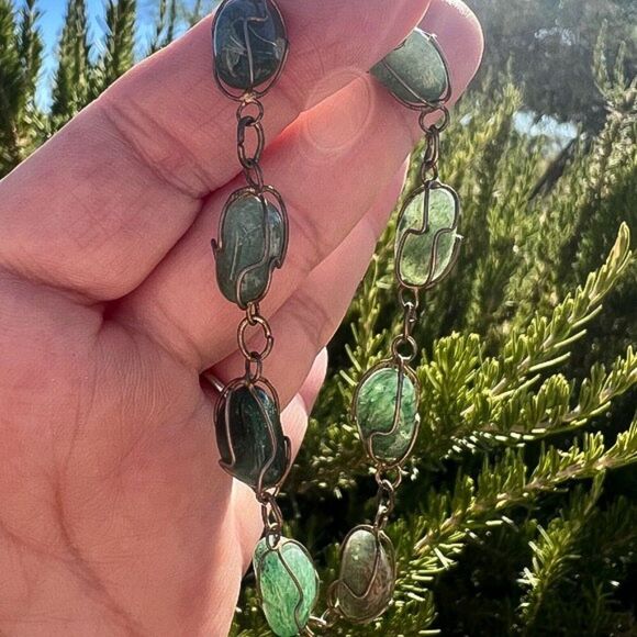 Vintage Green Aventurine Tumbled Stone Bracelet - Picture 11 of 11